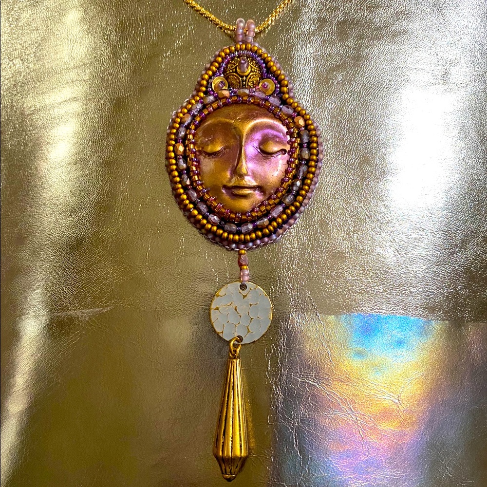 Moon face cabachon on chain